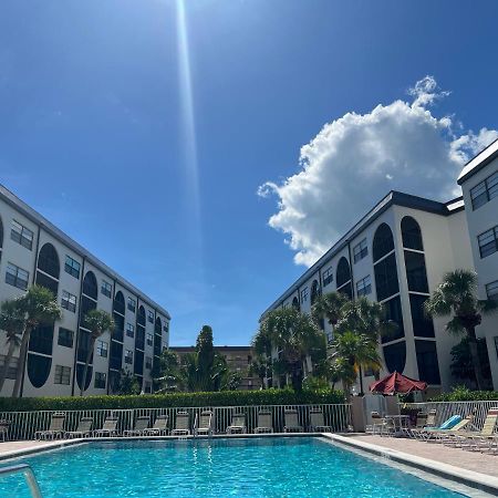 Knot A Care Remodeled Direct Water Access Condo With Ocean And Pool Views Now Sleeps Six Marco Island Exteriér fotografie