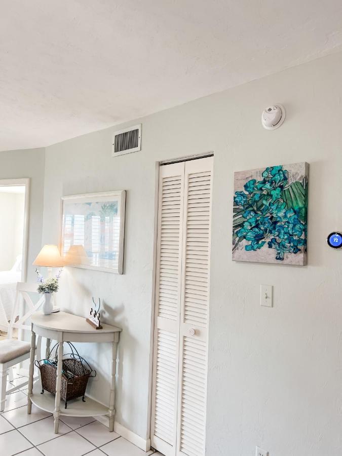 Knot A Care Remodeled Direct Water Access Condo With Ocean And Pool Views Now Sleeps Six Marco Island Exteriér fotografie