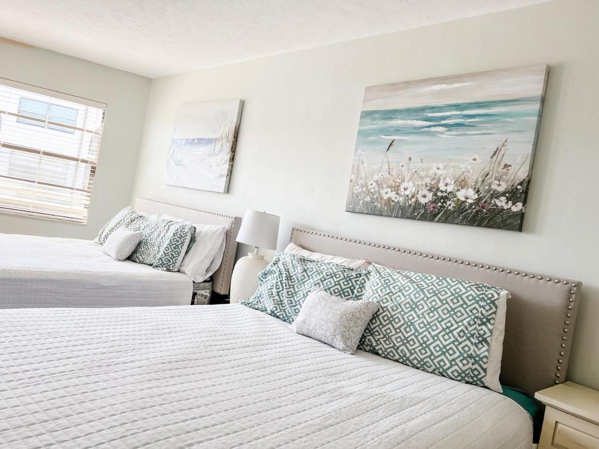 Knot A Care Remodeled Direct Water Access Condo With Ocean And Pool Views Now Sleeps Six Marco Island Exteriér fotografie