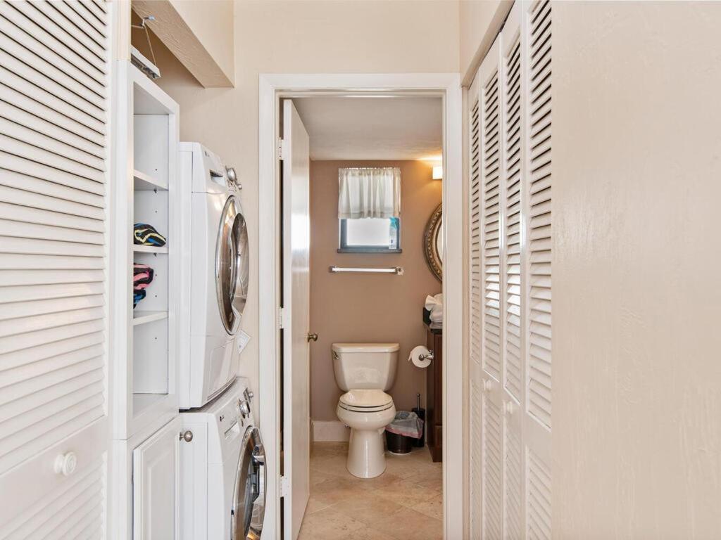 Knot A Care Remodeled Direct Water Access Condo With Ocean And Pool Views Now Sleeps Six Marco Island Exteriér fotografie